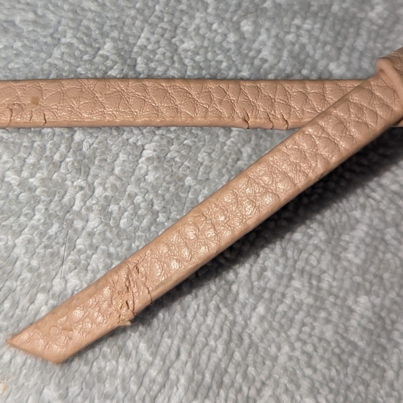 Chloe perfume half moon cosmetic case. - Picture 8 of 8